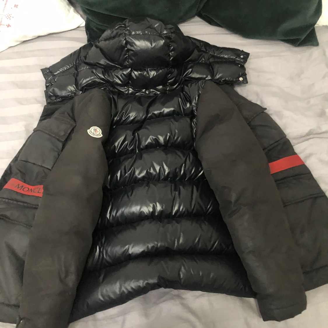 Moncler jacka  - 90