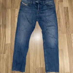Riktigt schyssta diesel jeans i storlek 34 Skick 9/10