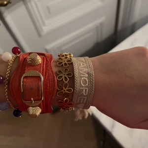 Armband - ”Amore” broderat armband 