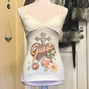 y2k linne  - coolt linne väldigt y2k och nice detaljer plus coolt märke