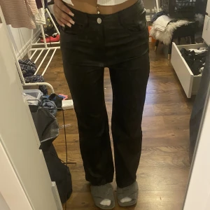 Läder byxor  - Säljer dessa för att jag inte är förtjust i läder byxor och dem aldrig kommit till någon användning💓