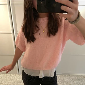 Rosa mohair tröja💕 - 20% mohair!! vädligt mjuk och i super skick💗 köp gärna genom köp nu💕