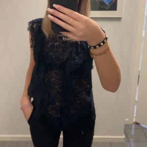 Zara spetstopp - Trendig zara spetstopp som är i nyskick! Endast använd 1 gång😇