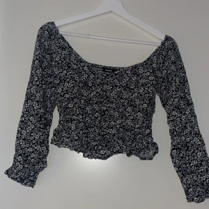 Blus - Gullig blus💓
