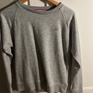 Gant tröja - Grå gant tröja storlek= 15 år/170cm