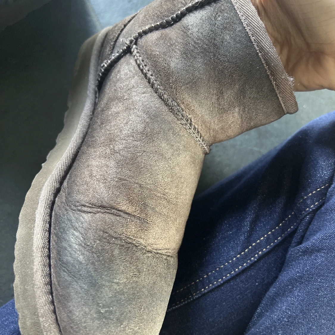 Mörk bruna uggs - 91
