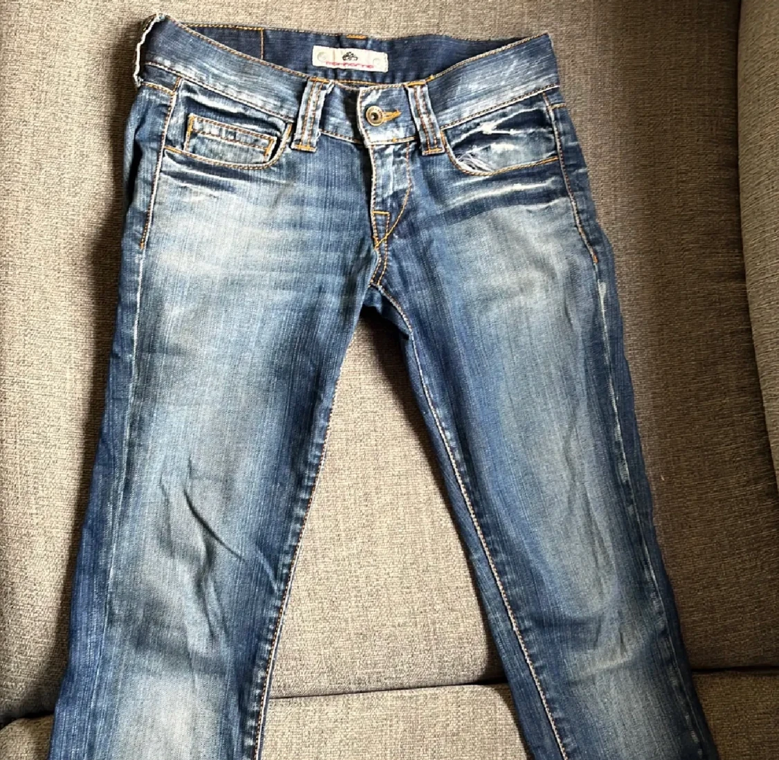Snygga blå Low Waist jeans