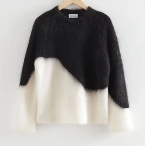 Slutsåld &other stories tröja❤️ - Säljer mina jättefina tröja som är använd 2 gånger från other stories💞❤️