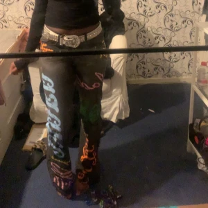 Jeans  - Bästa jeansen någon kan ha !! Blivit för små för mig om någon har dom här i storlek 30 säg till!!!