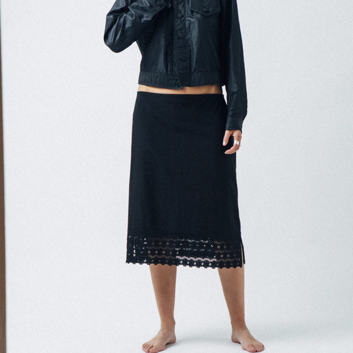 Midi skirt / knälång kjol med spets