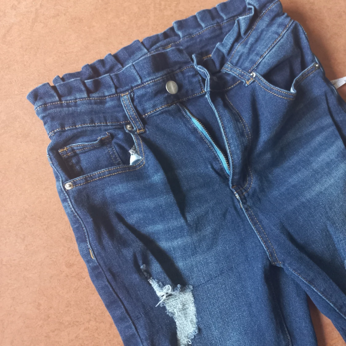 Jeans med paperbagmidja - 91