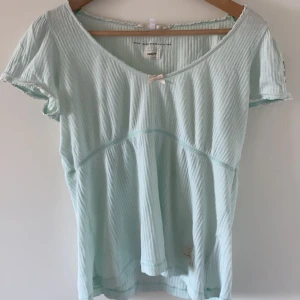 Odd molly tröja  - Säljer denna supersnygga odd molly toppen! Storlek S men passar även Medium. Meddela för funderingar!🦋