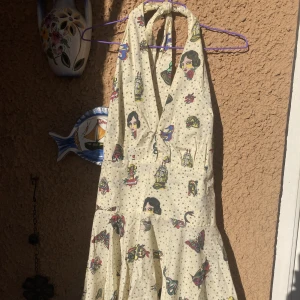 retro klänning - retro klänning från TiKi. 