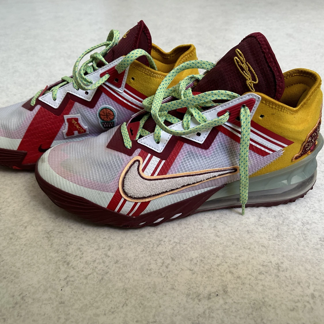 Nike Lebron 18 low mimi plange higher