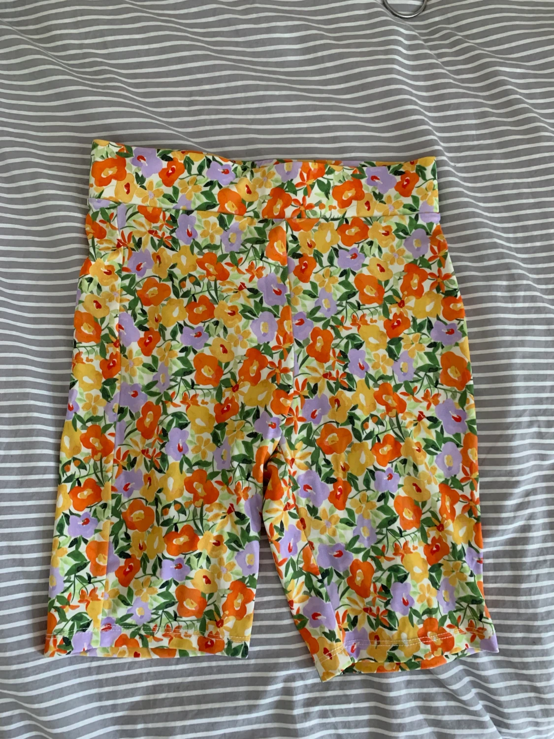 Blommiga shorts