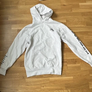 Hoodie - Hoodie med print 