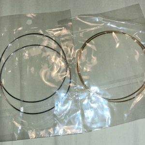 Mega hoop örhängen  - Helt nya  Silver och guld 25krst 