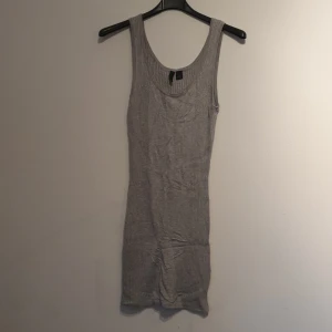 Grå Klänning - En slapp skön klänning