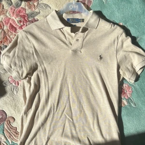 Ralph lauren - Rl pike, st M men är liten i modell, rekommenderar för S. Använd 5-6 gånger.