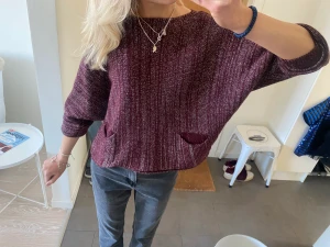 Glittrig tröja  - Såå fin glittrig tröja med trekvartsärmar💕