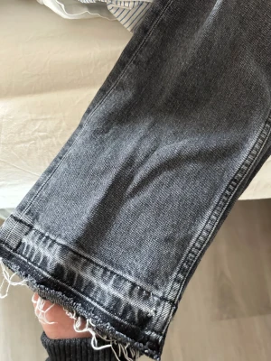 Straight jenas  - Raka jeans från mango, knappt använda 