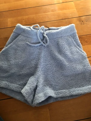 Mjukisshorts  - Fluffiga blåa Mjukisshorts från nakd! Supersköna 🥰