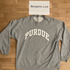 Vintage tröjor - Baggy L på samtliga. 299kr/st. Paketpris kan tillkomma