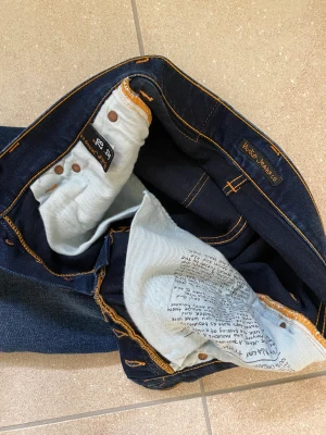 Nudie jeans - Säljer mina nudie byxor som är köpta för ca 1500 byxorna är endast 3 månader gamla ocu är ny skick.