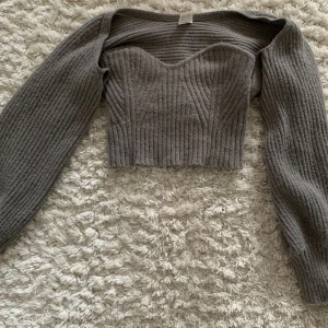 Bando + topp - Ett supermysigt stickat sett