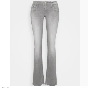 Ltb jeans - Säljer mina sparsamt använda jeans från ltb i strl 27\32💞