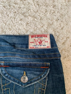 True religion Jeans - Blåa True religion jeans med lock på fickorna