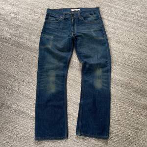 Fina 506 jeans i lite bootcut! Snygg vid fit!  Size 34/32 