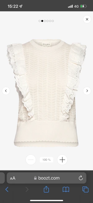 Blus - Säljer denna jättefina blus från Lindex då den inte kommit till användning💋nypris: 399, mitt pris kan diskuteras helt ny och aldrig  använt (kom privat för egna bilder)