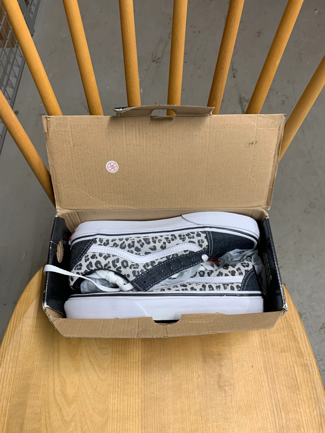 Vans Old Skool (Leopard Suede) - 90