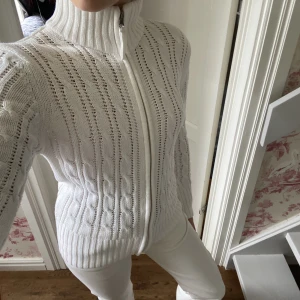 Stickad tröja - Köpt second hand! Så mjuk o fin