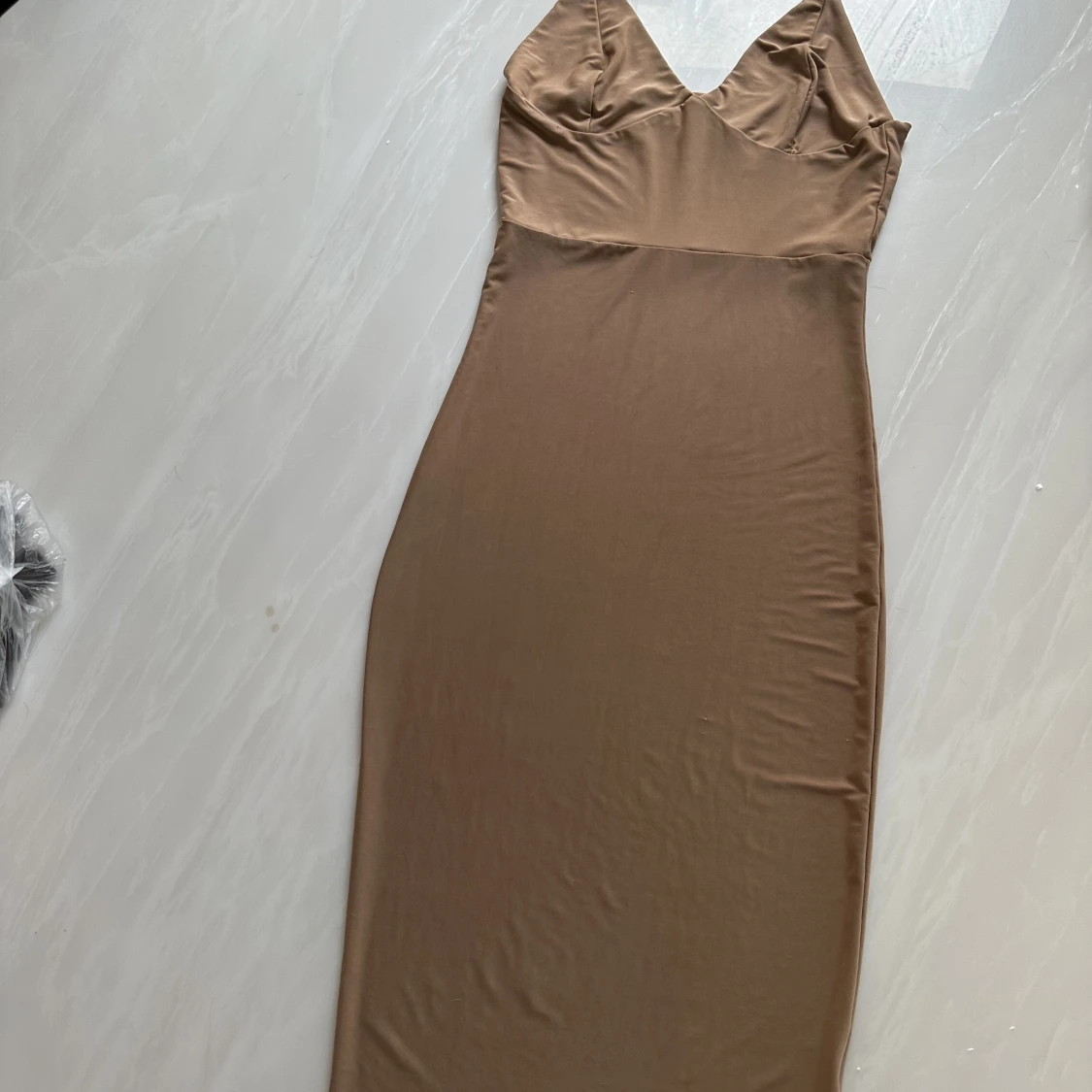 Nude bieg klänning  - 90