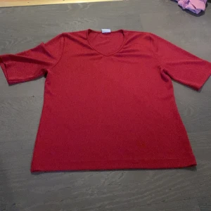 Glittertopp - Vintage glitter topp perfekt till fest❤️ Passar xs-m I nyskick Såååå fin💕