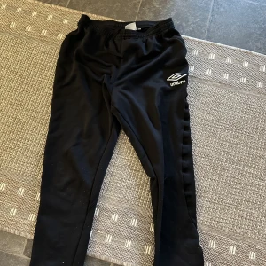 Umbro byxor  - Tränings byxor 