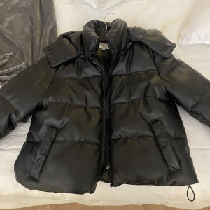 Jacka Nakd - Från nakd, fint skick