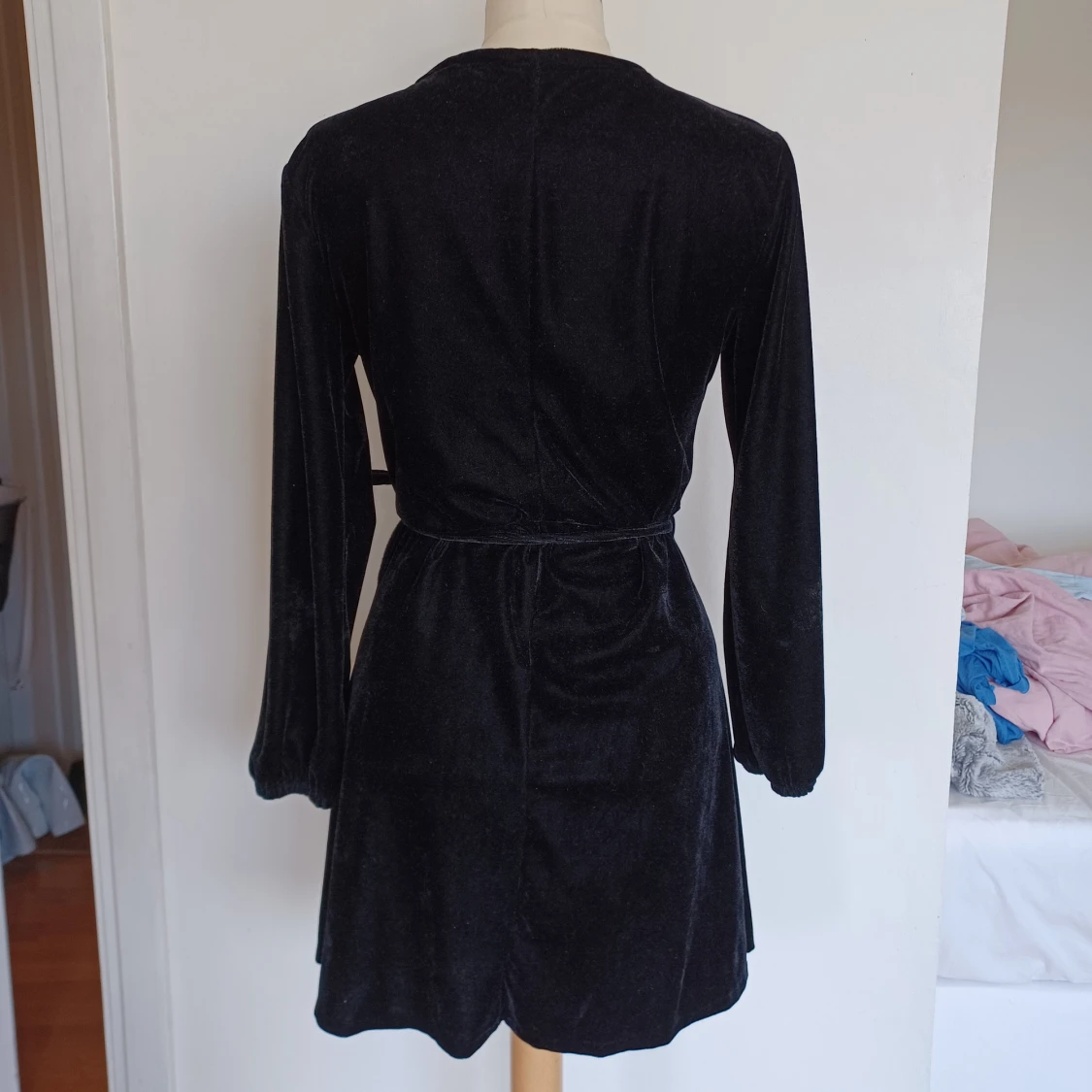 Velour omlottklänning - 90