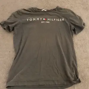 Tommy hilfiger!