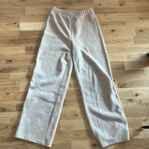 Mjukisbyxor - Storlek S/36 Skönt material Använda en gång