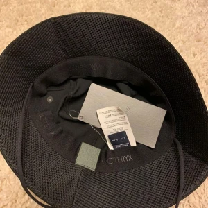 Arc'teryx  - Helt ny panamahatt från Arc'teryx, med tag, original