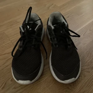 Löpar skor  - Sköna skor 