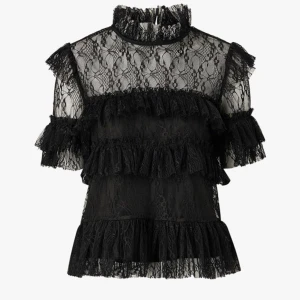 By Malina topp - Intressekoll på en så snygg By Malina topp! Endast använd få gånger då den är lite för stor för mig💘Nypris cirka 1600 säljer för 1000