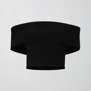 Bandou topp - Jättefin svart Bandou topp från ginatricot, säljer pågrund av att ajg inte använder den, jättebra skick💕☺️