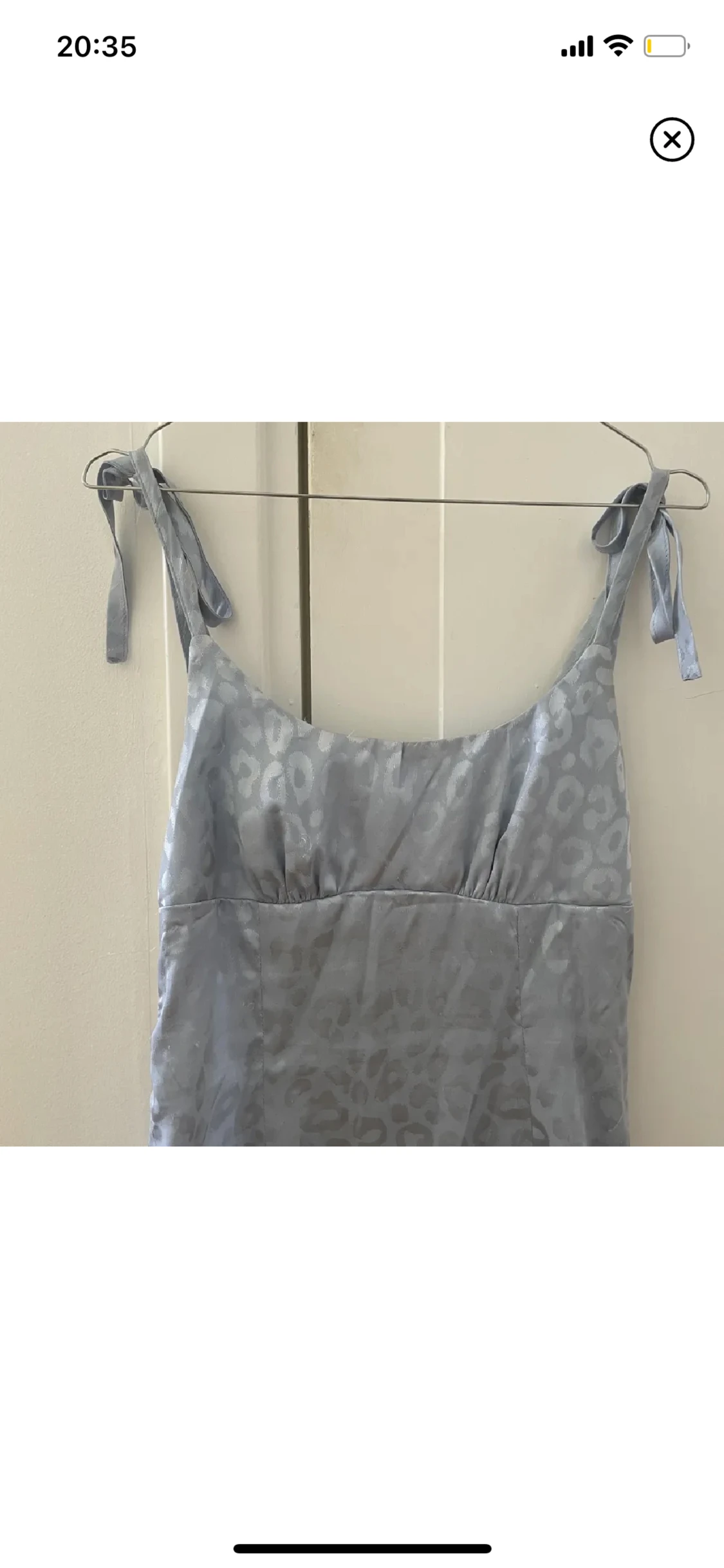 Ljusblå babydoll satinklänning  - 90