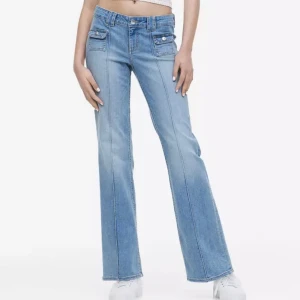 Jeans - Intresse koll på de slutsålda och populära jeans från H&M, aldrog använda.