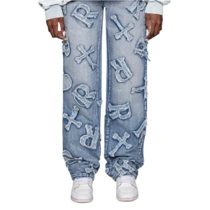 Racer worldwide jeans  - säljer mina racer worldwide jeans pga att de blivit för stora, det är lite slitna längst ner. Nypris 1100kr 🥳