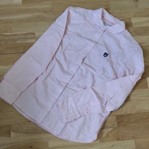 Bondelid 34 - Söt skjorta från Bondelid passar till 36 också